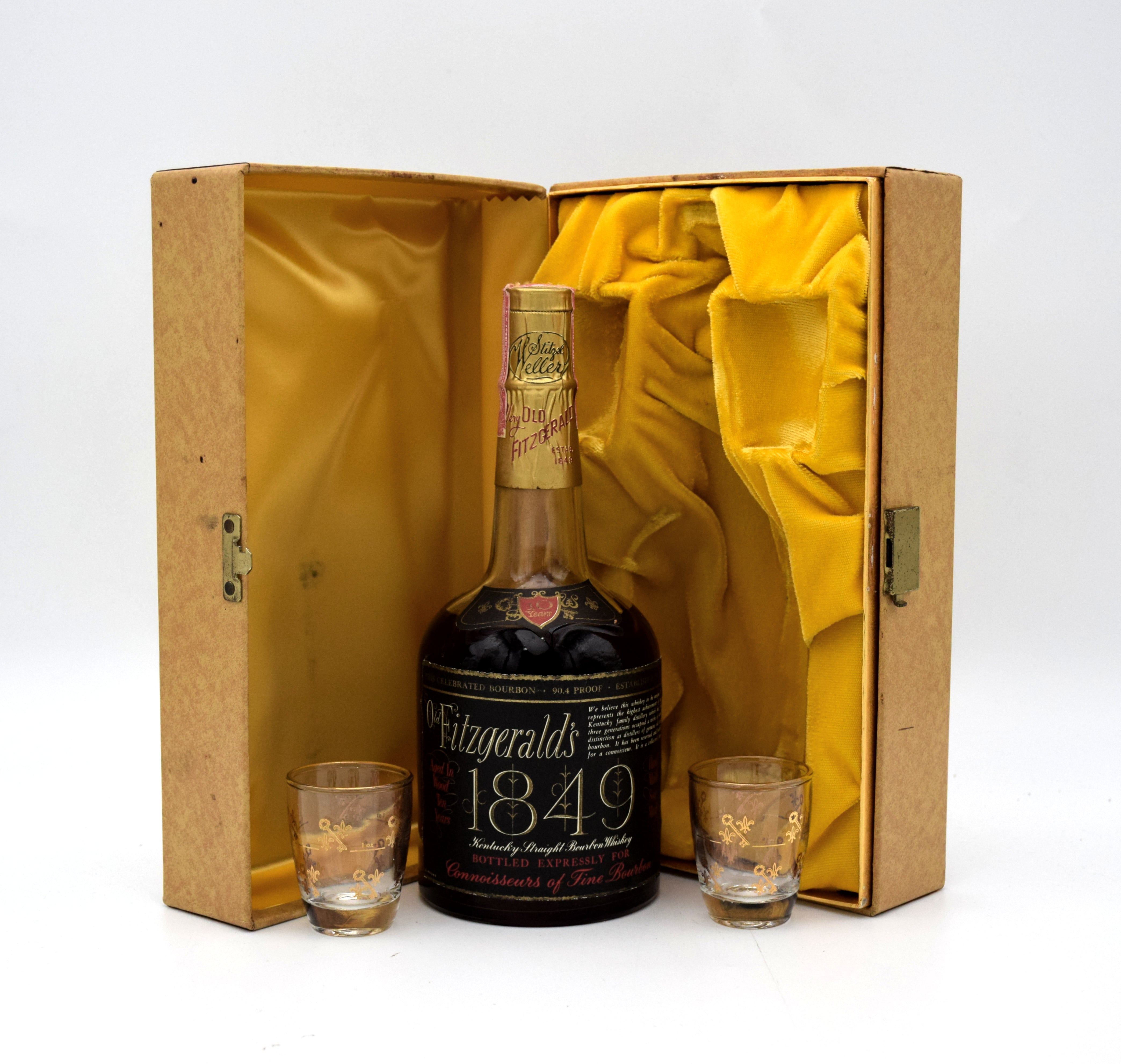 1849 Old Fitzgerald 10 Year Old 'Velvet Gift Set with Glasses