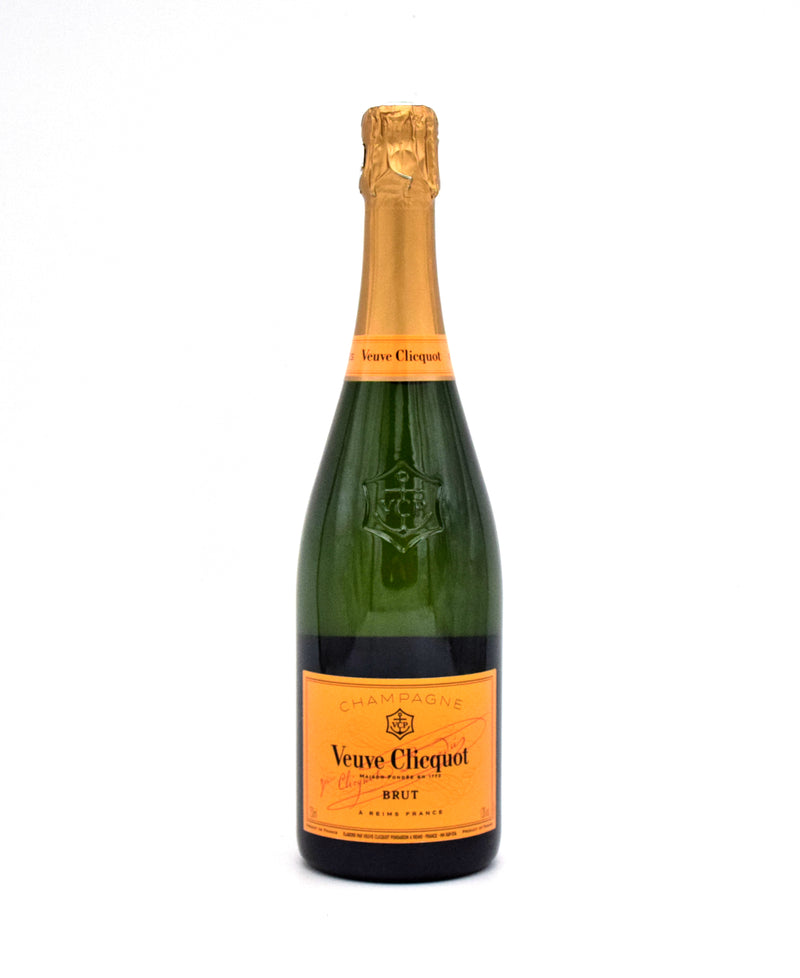 Veuve Clicquot Ponsardin Yellow Label Brut (Domaine Bottling)
