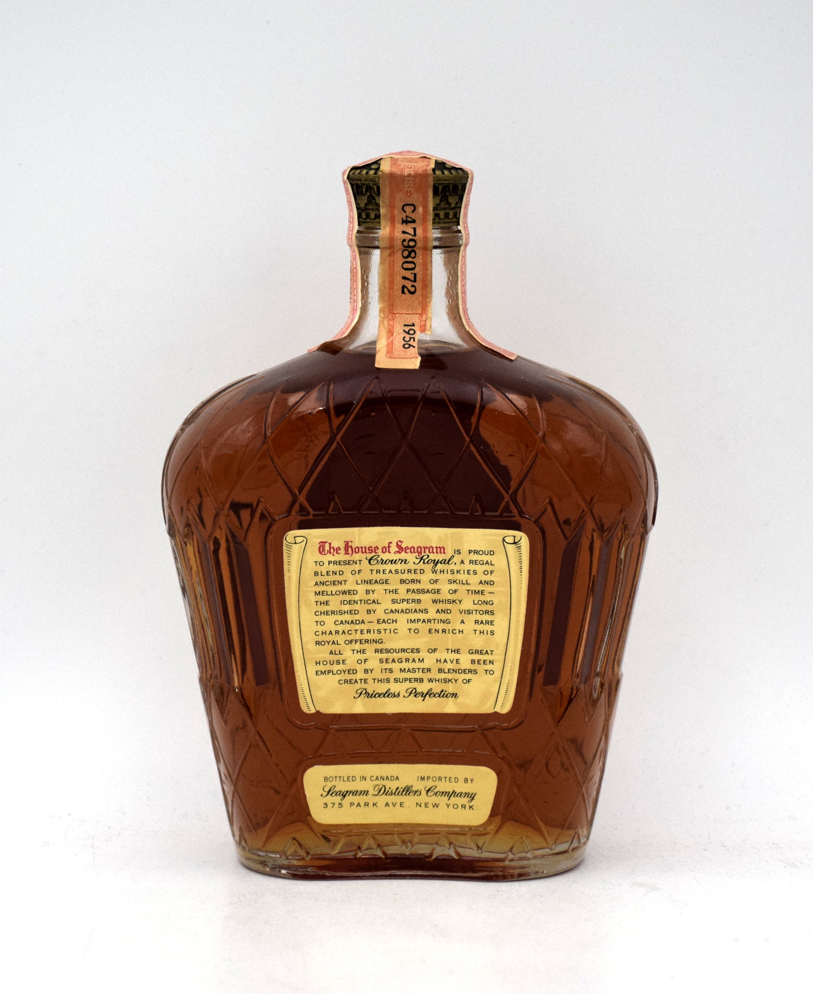 A スプリングスカナディアンウイスキー & ロイヤルスターリング Crown Royal Blended Canadian Whisky (1956 Vintage) – FineLiquors