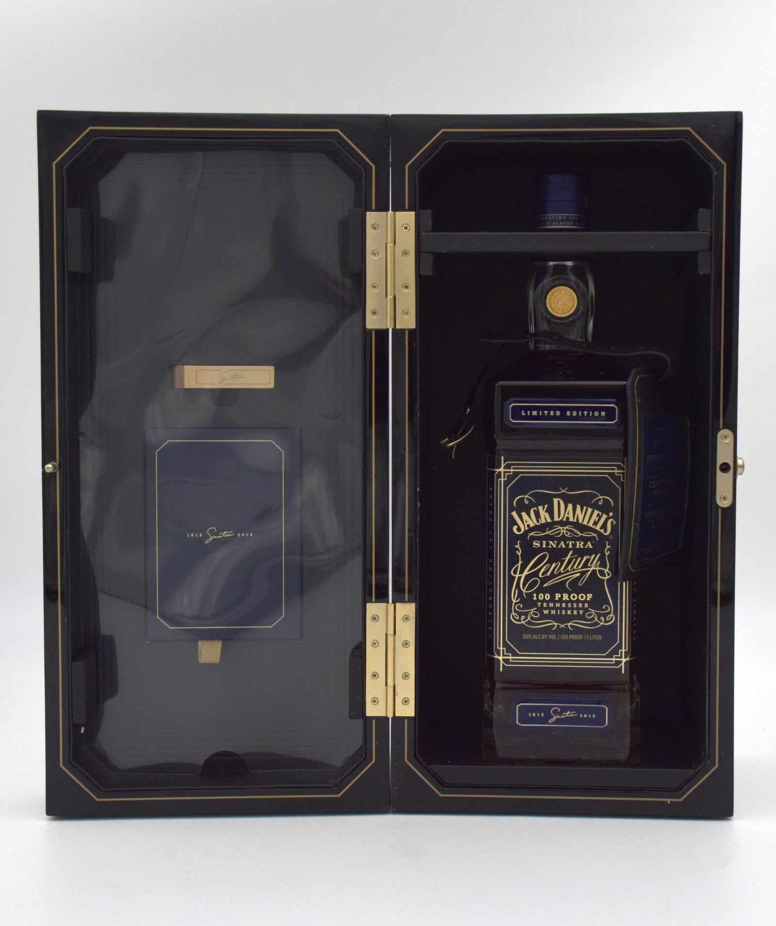 Jack Daniel's Sinatra 750ml ギフトボックス付き Jack Daniel's Sinatra Select Tennessee Whiskey W/ Wooden